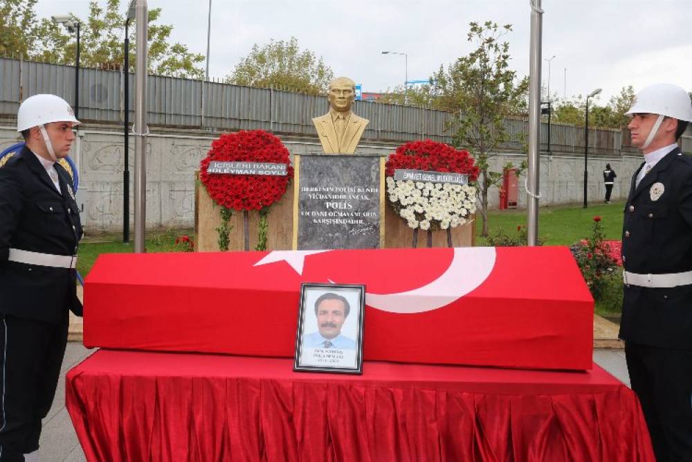 Şehit polis memuru için Bursa'da tören düzenlendi